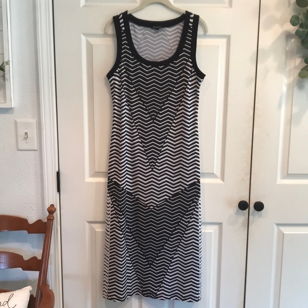 Notations brand size M pullover sleeveless maxi dress